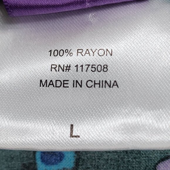 Disney Stitch Size Large St. Patricks Day Hawaiian Shirt Button Front - Picture 4 of 7